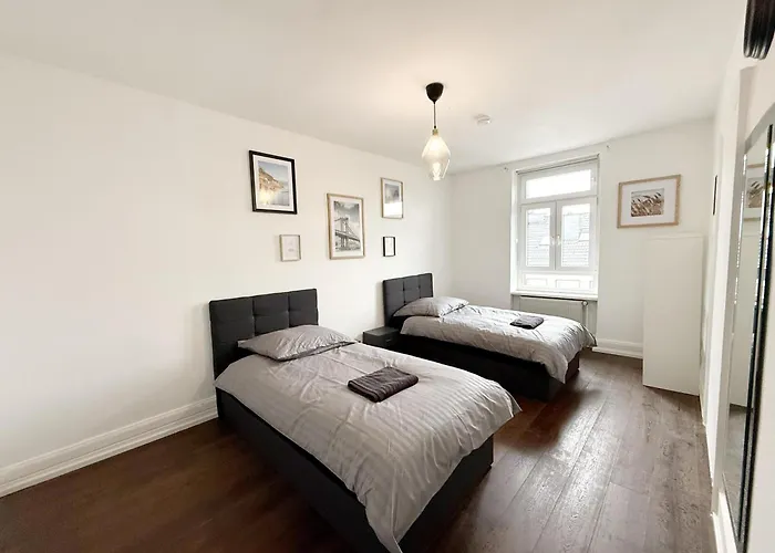 Appartement Frankfurt 6 Betten 4 Og Fr1 *